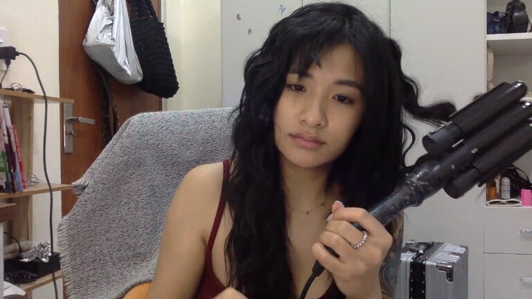 LyLy_94's Streamate show and profile