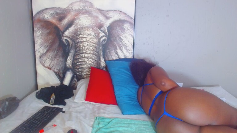 CocoBlaze's Streamate show and profile