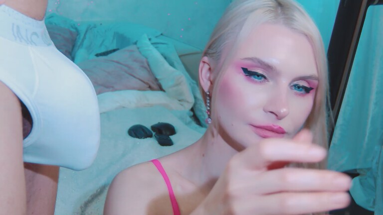 DenLina's Streamate show and profile