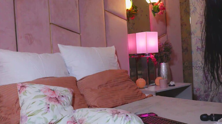 AmeliaJune's Streamate show and profile