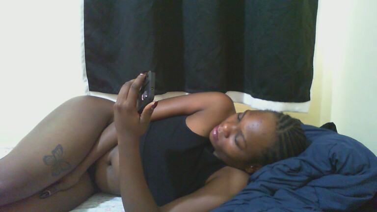 Teasequeen24's Streamate show and profile